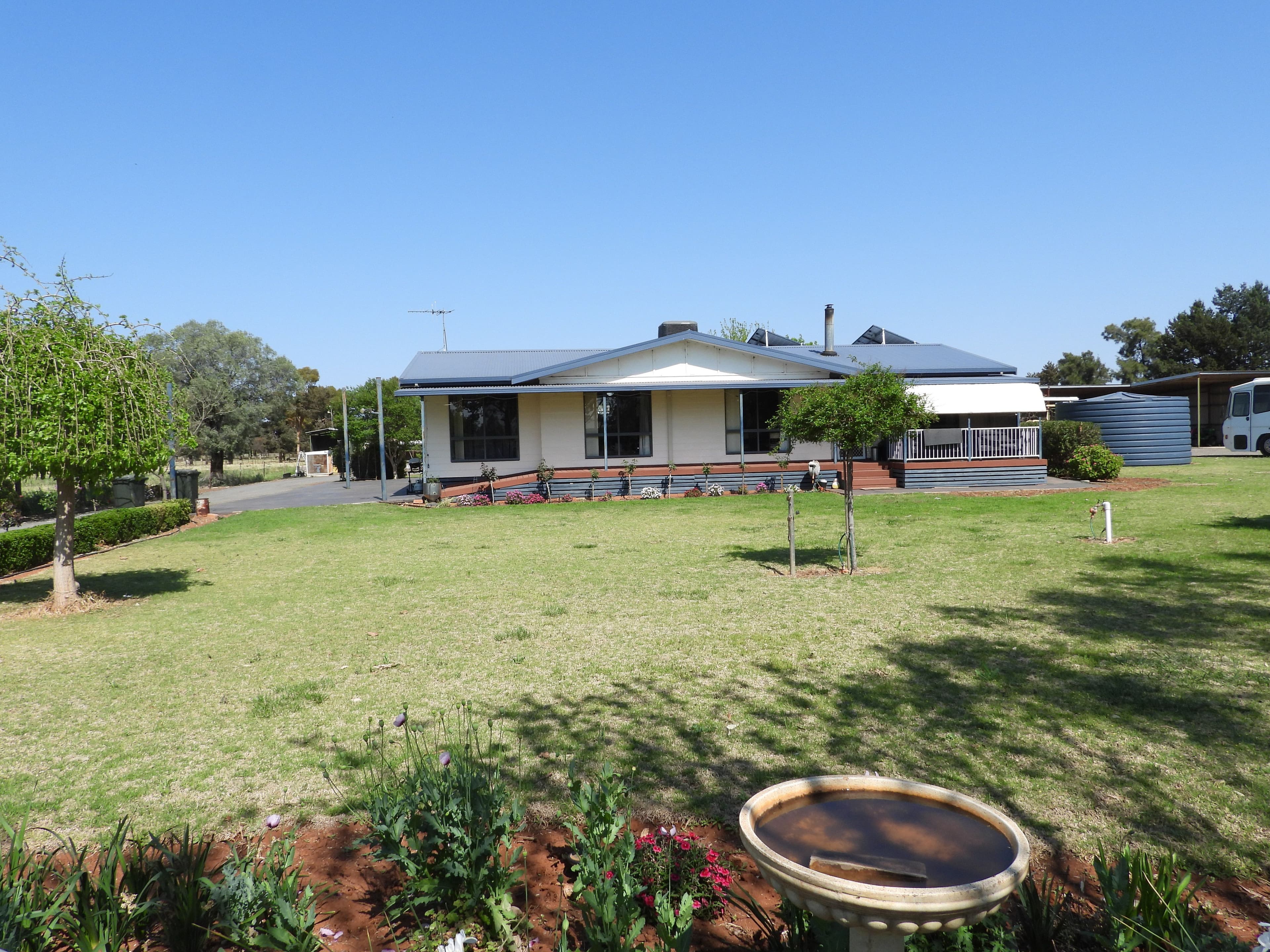 " Glen Rose " 23 Saleyard Lane, Goolgowi NSW 2652, Goolgowi - Thumbnail 2