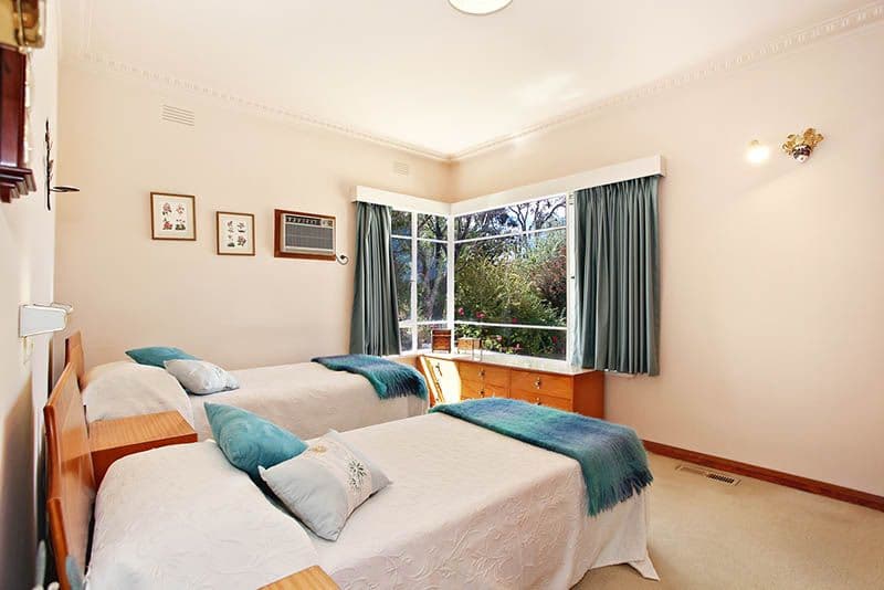 76 Strathallan Road, MACLEOD VIC 3085, Macleod - Thumbnail 2