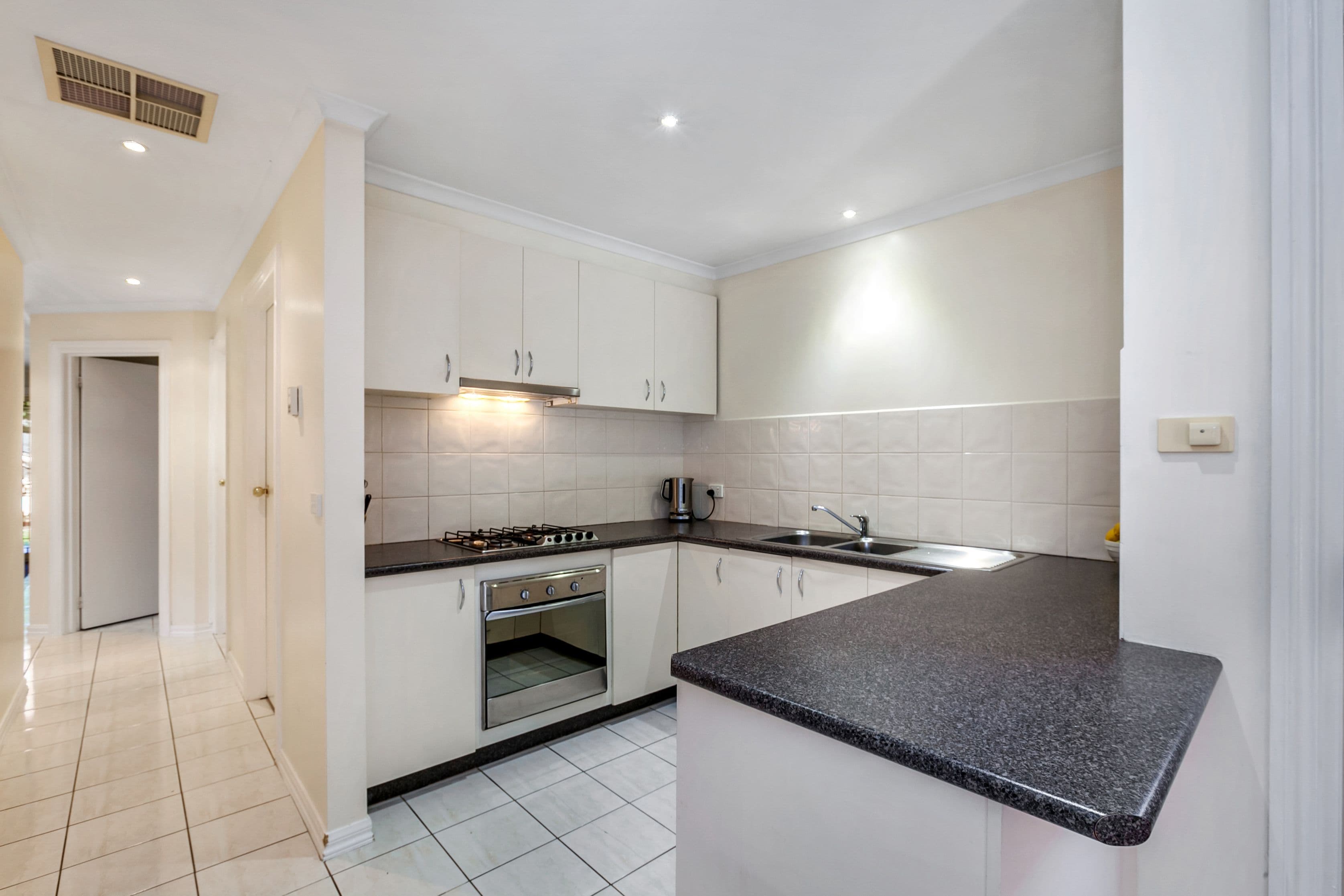 13A Stott Street, Preston VIC 3072, Preston - Thumbnail 3