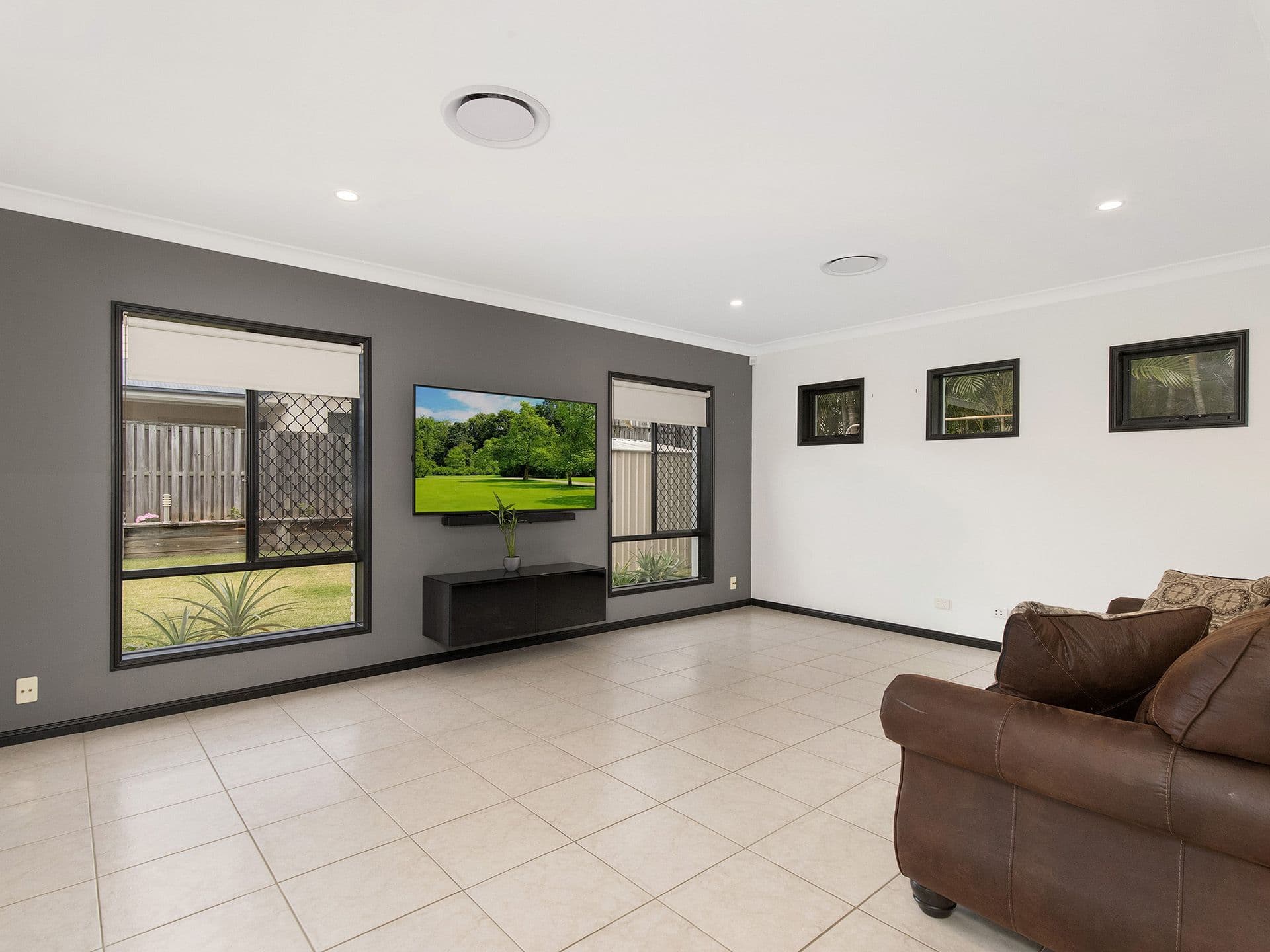 15 Lilyvale Crescent, Ormeau QLD 4208, Ormeau - Thumbnail 7