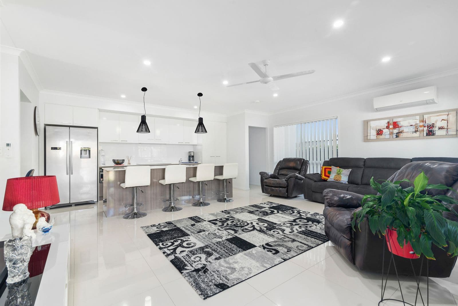 10 Sapphire Place, Elanora QLD 4221, Elanora - Thumbnail 5