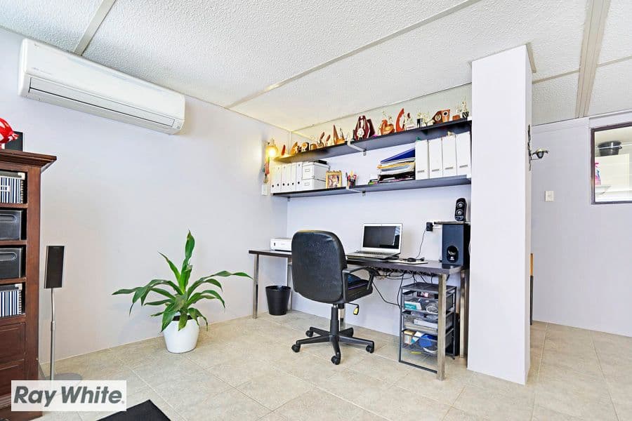 56 Ipswich Crescent, Girrawheen WA 6064, Girrawheen - Thumbnail 5