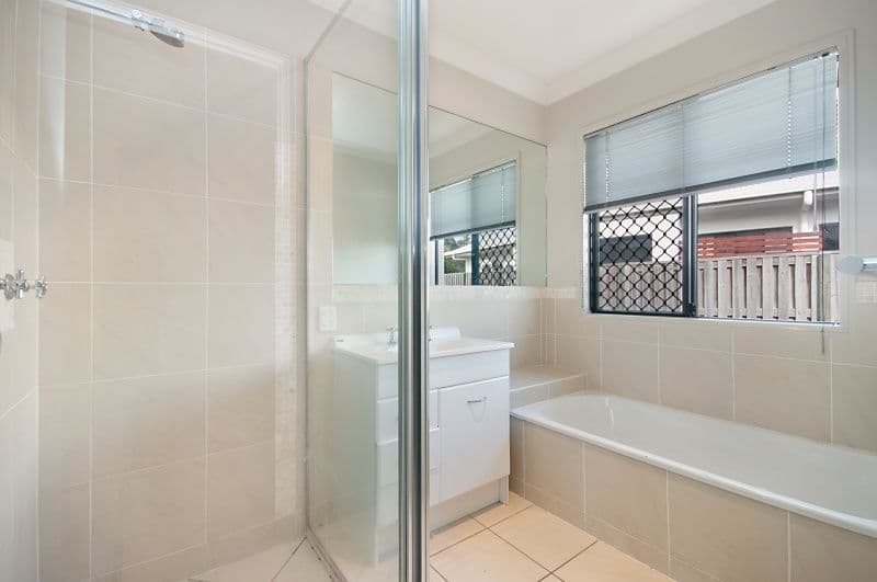 8 Bronte Court, BUSHLAND BEACH QLD 4818, Bushland Beach - Thumbnail 4