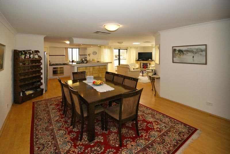 4 Framfield Way, BALGA WA 6061, Balga - Thumbnail 2