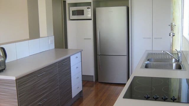 18 Ewinga Street, KINGSTON QLD 4114, Kingston - Thumbnail 2