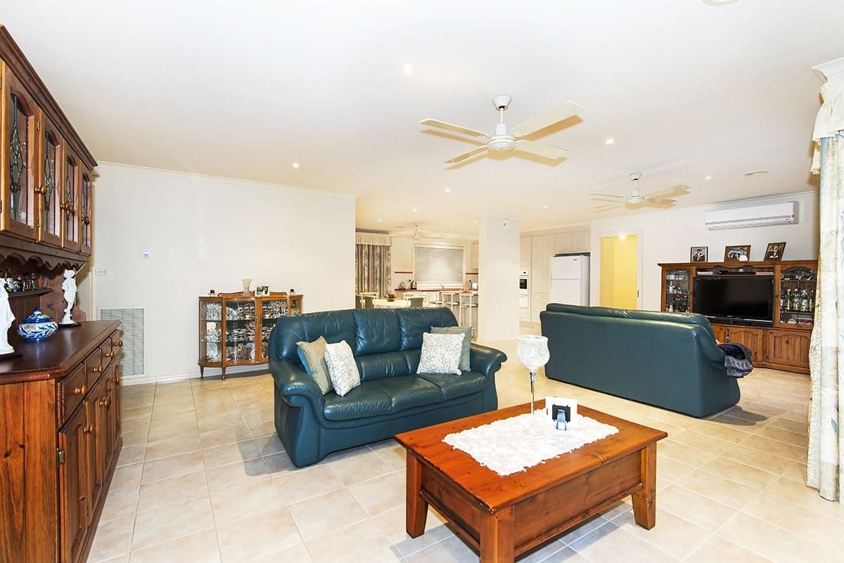 129 Morang Drive, Mill Park VIC 3082, Mill Park - Thumbnail 4