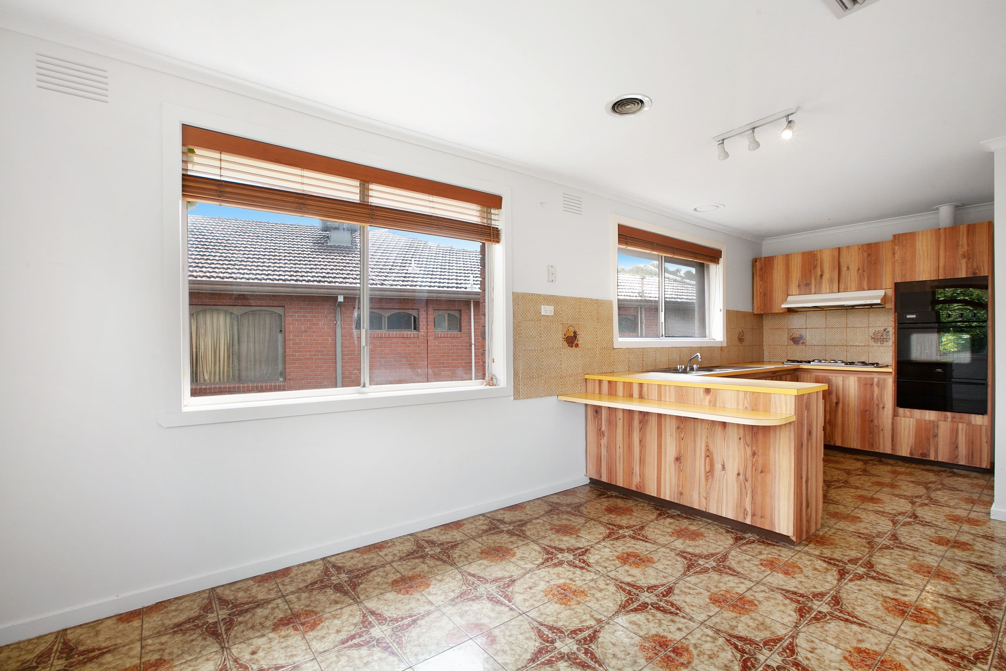 63 Pallant Avenue, Reservoir VIC 3073, Reservoir - Thumbnail 4