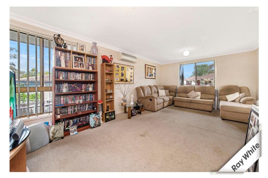 70 Armstrong Crescent, Holt ACT 2615, Holt - Thumbnail 2