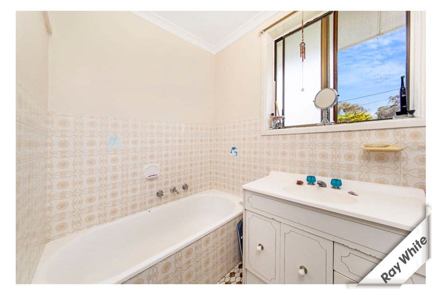 70 Armstrong Crescent, Holt ACT 2615, Holt - Thumbnail 8