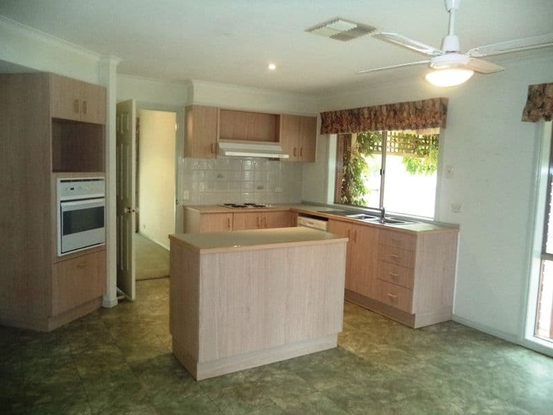 47 Lawson Drive, Moama - Thumbnail 4