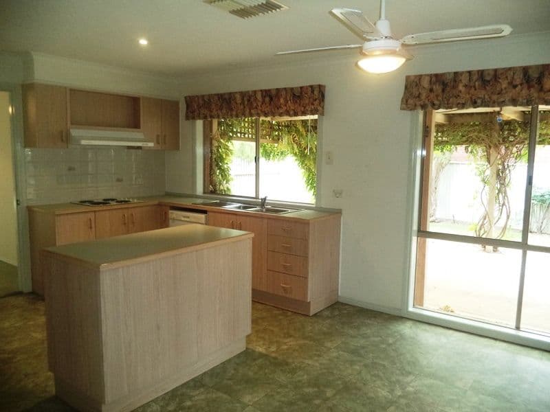 47 Lawson Drive, Moama - Thumbnail 5