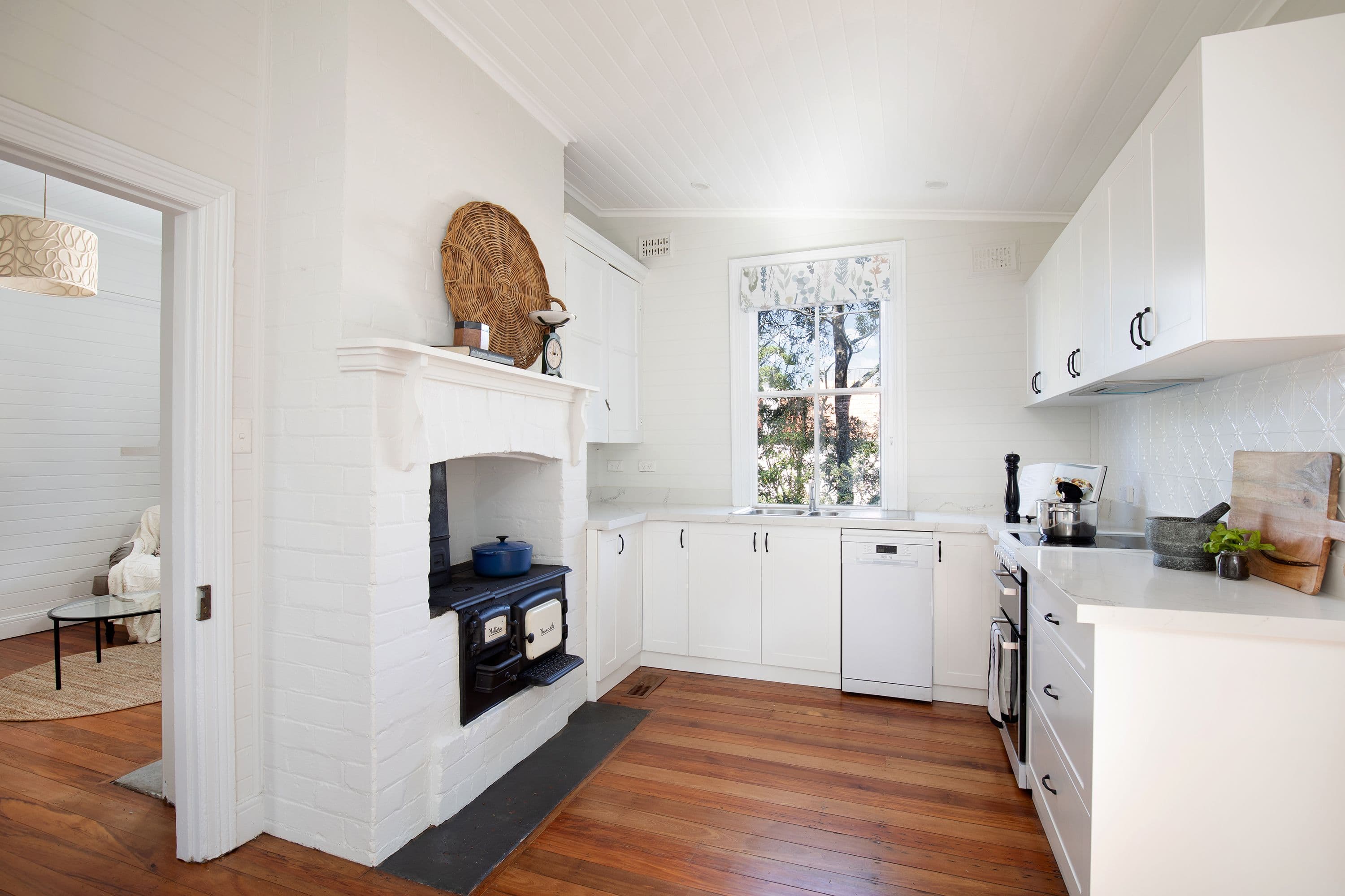 8 Eveleigh Avenue, Blackheath NSW 2785, Blackheath - Thumbnail 5