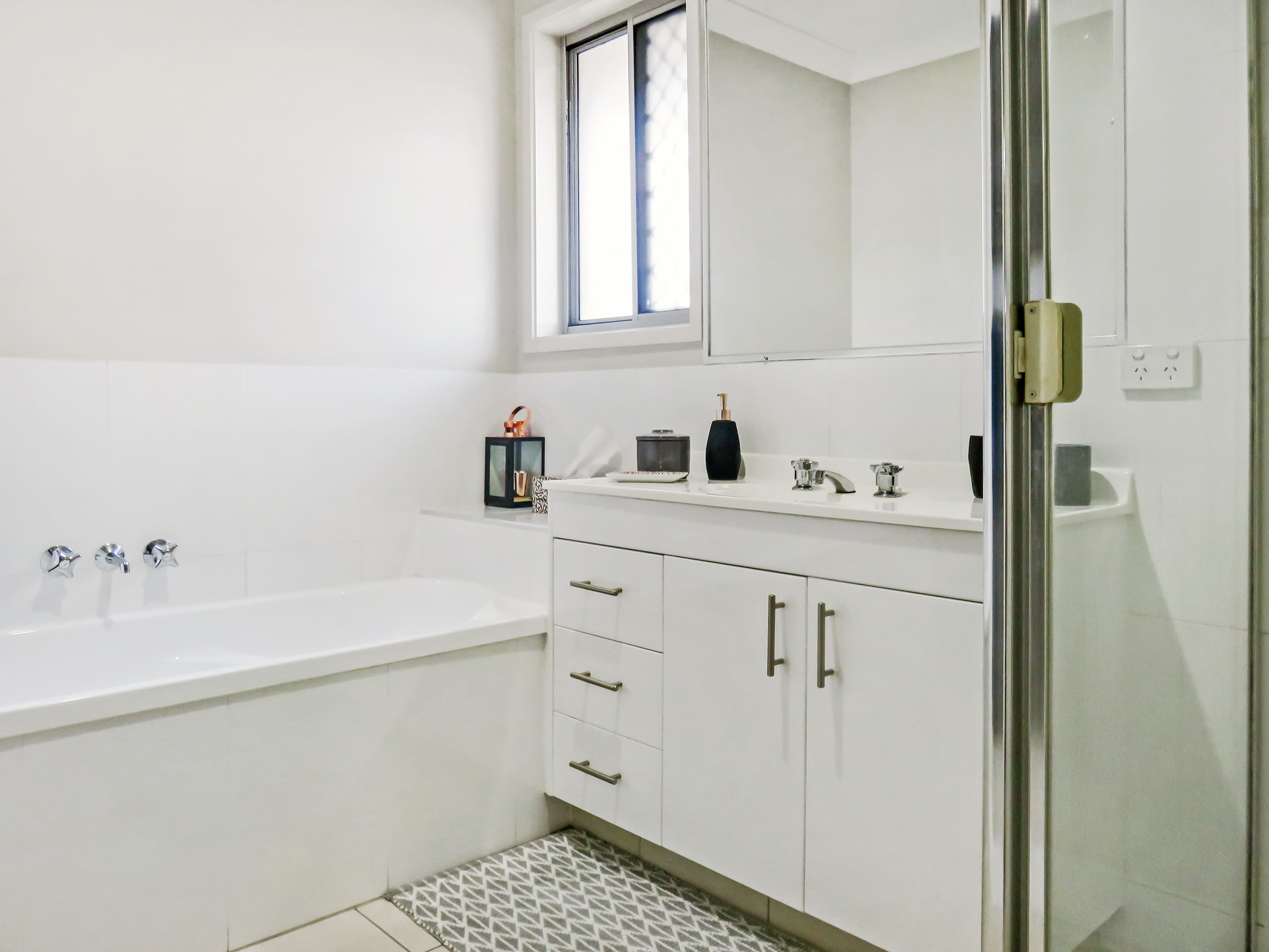 51 Lynbrook Avenue, Ormeau QLD 4208, Ormeau - Thumbnail 3
