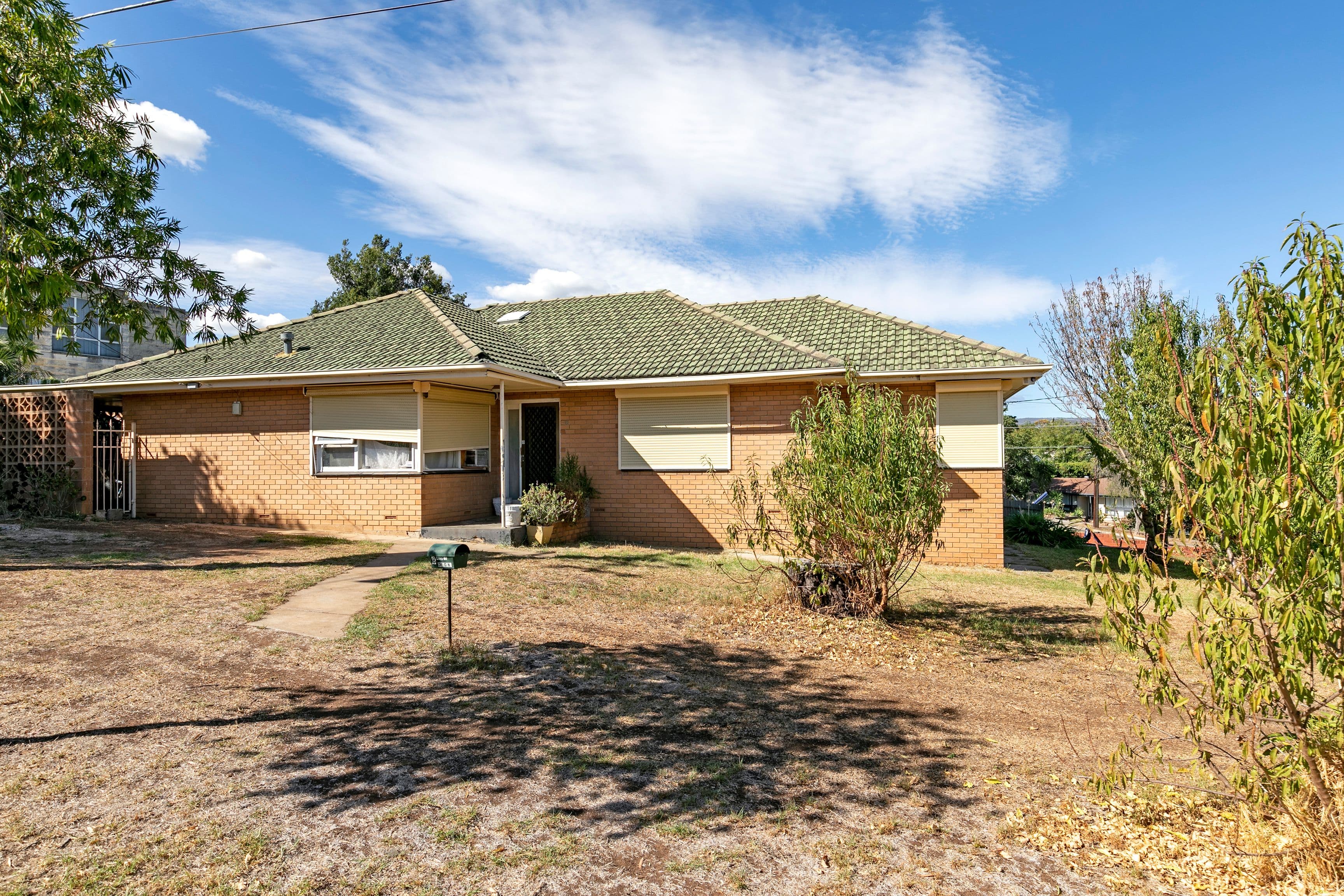 8 Audrey Crescent, Valley View SA 5093, Valley View - Thumbnail 2