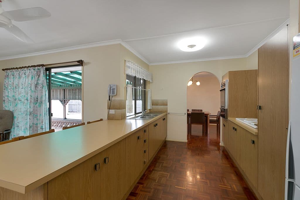 3 Elcho Place, Carindale QLD 4152, Carindale - Thumbnail 4