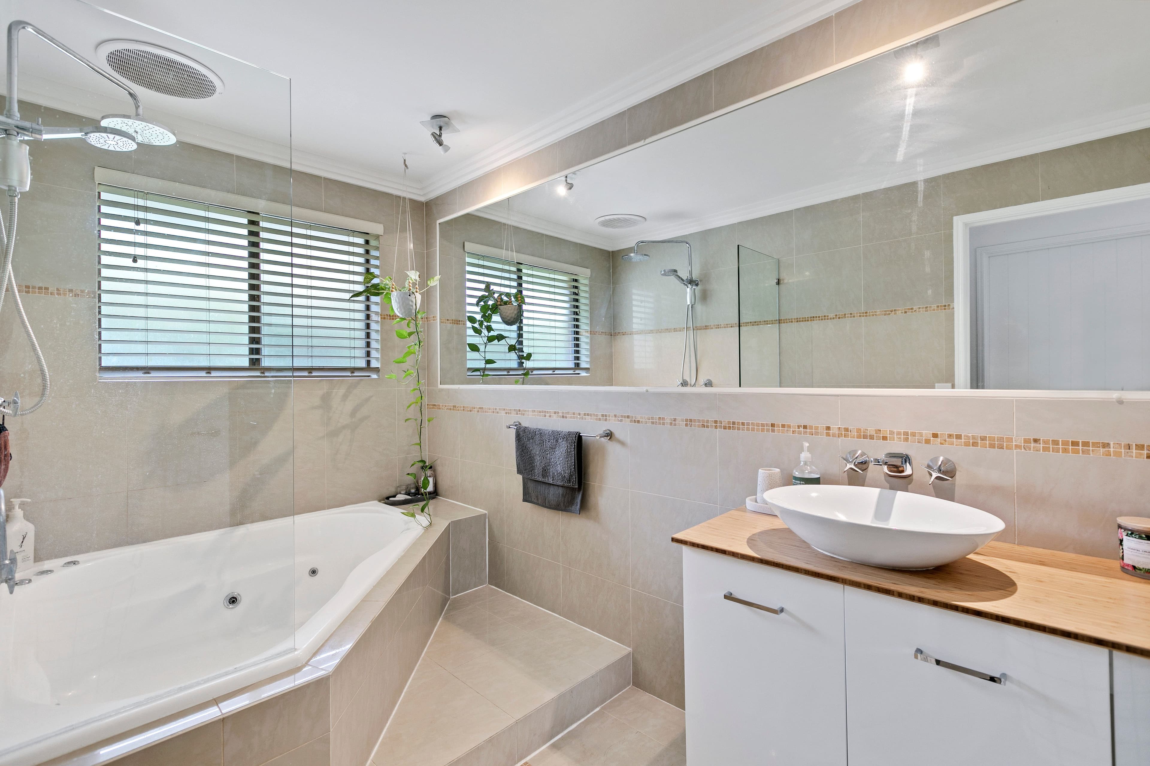 4 Ghost Gum Avenue, Kuluin QLD 4558, Kuluin - Thumbnail 8