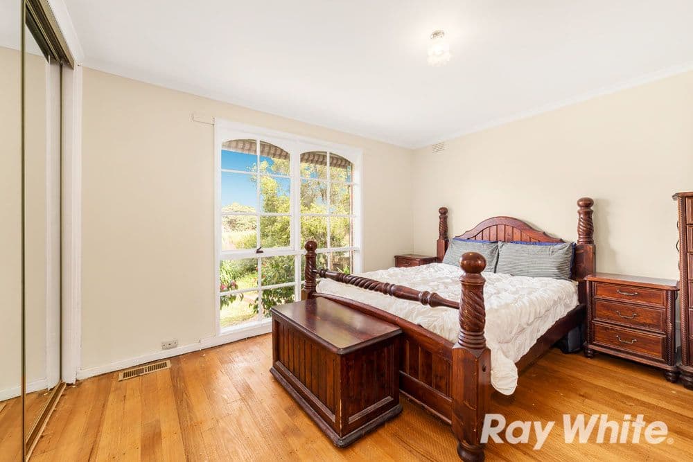 40 Roycroft Avenue, Mill Park VIC 3082, Mill Park - Thumbnail 4