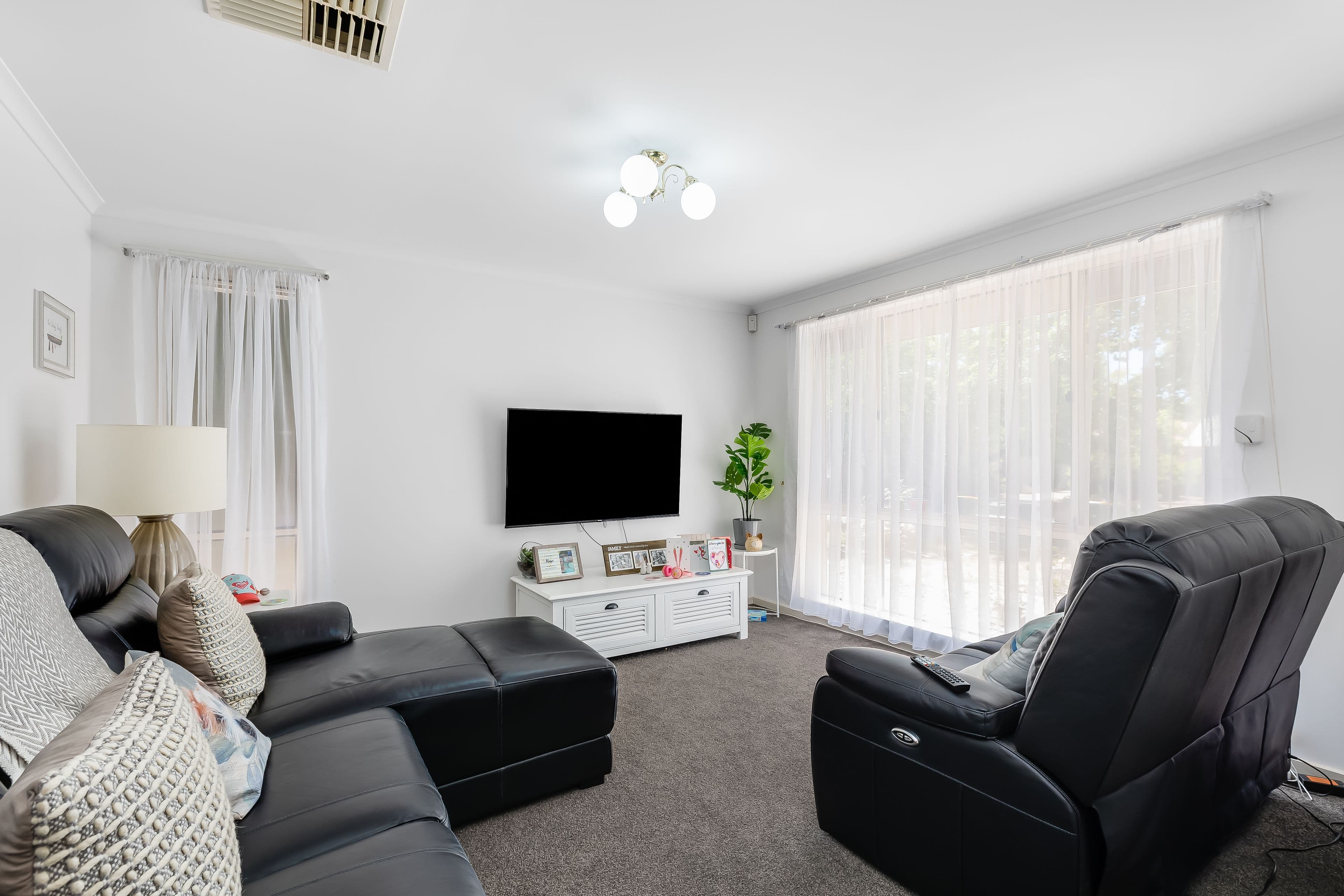 17 Bennelong Court, Golden Grove SA 5125, Golden Grove - Thumbnail 2