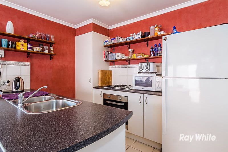 7 Greenbriar Way, Cranbourne West VIC 3977, Cranbourne West - Thumbnail 4
