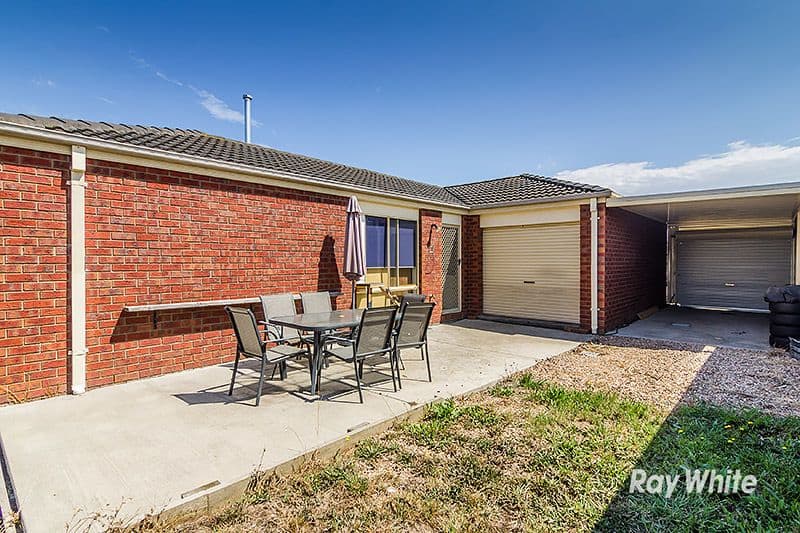 7 Greenbriar Way, Cranbourne West VIC 3977, Cranbourne West - Thumbnail 7