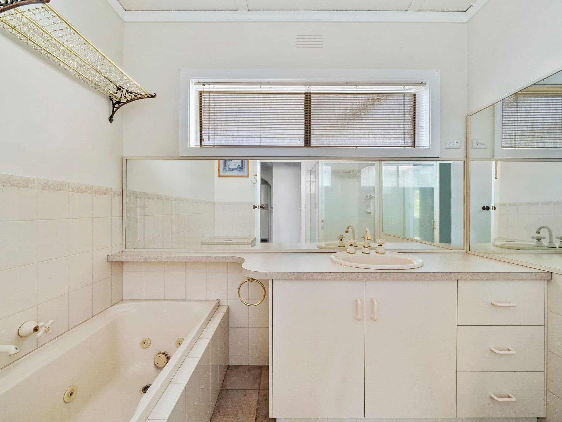 97 Faithfull Street, Benalla VIC 3672, Benalla - Thumbnail 8