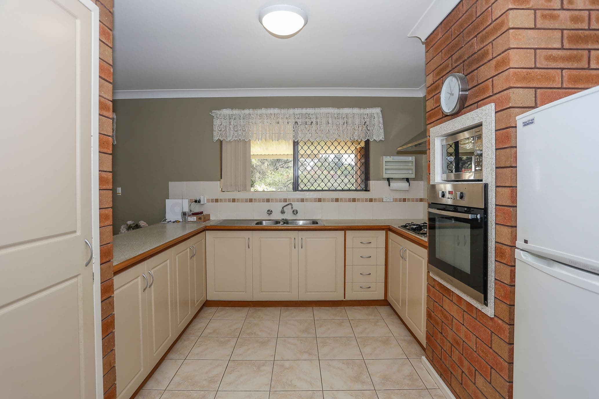 2 Panorama Gardens, Ballajura WA 6066, Ballajura - Thumbnail 6