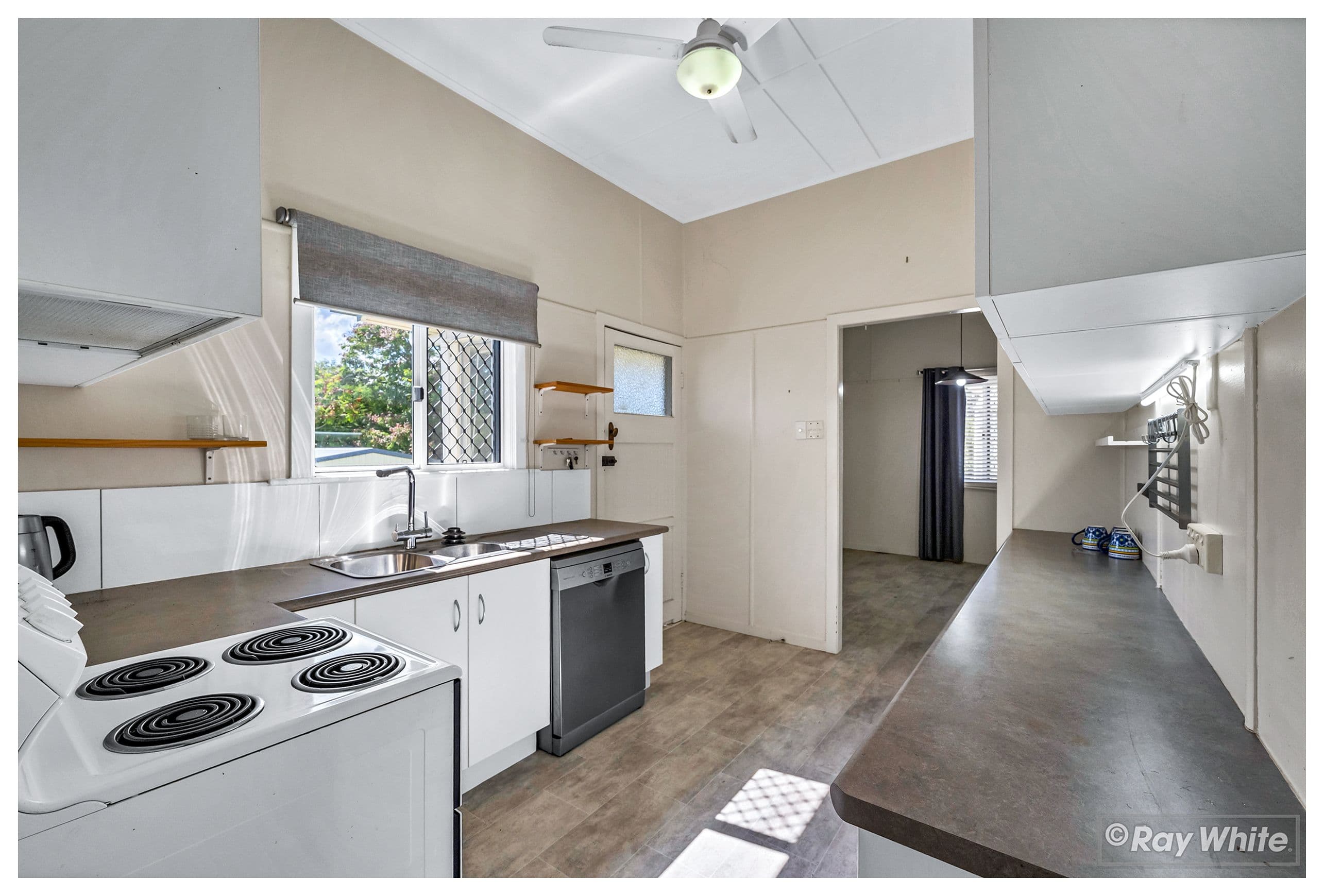 33 Ellis Street, Berserker QLD 4701, Berserker - Thumbnail 5