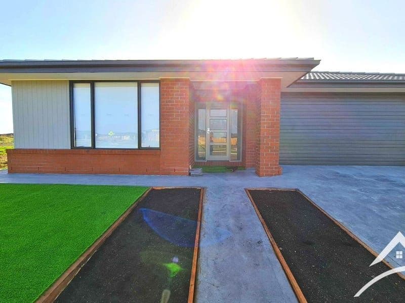 39 Millbrook Drive, Wyndham Vale VIC 3024, Wyndham Vale - Thumbnail 2