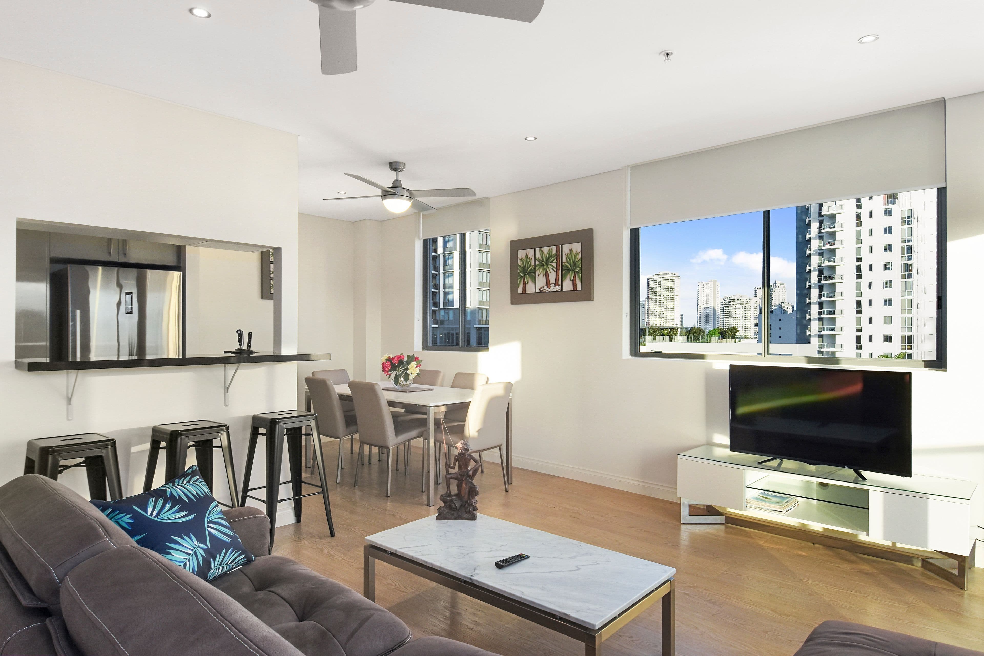 3 Como Crescent, Southport QLD 4215, Southport - Thumbnail 3