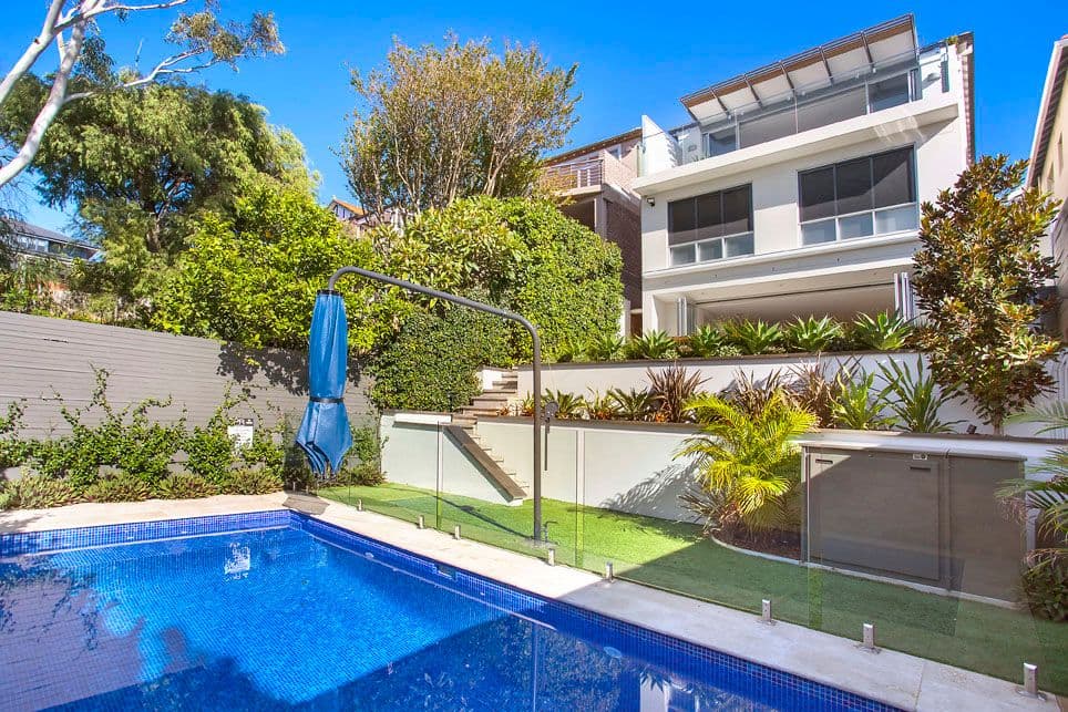 5 Seaview Street, Clovelly - Image 1