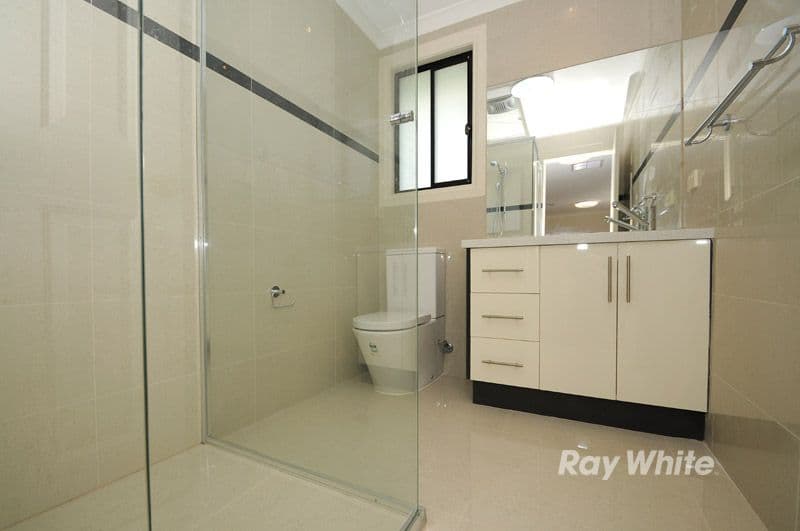 12 The Boulevard, GLEN WAVERLEY VIC 3150, Glen Waverley - Thumbnail 4