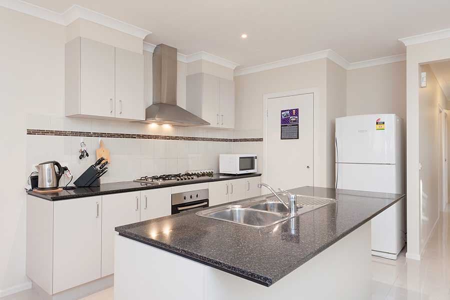 12 Folger Road, Craigieburn VIC 3064, Craigieburn - Thumbnail 2