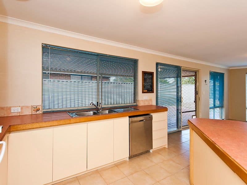 17 Melbourne Close, PORT KENNEDY WA 6172, Port Kennedy - Thumbnail 4