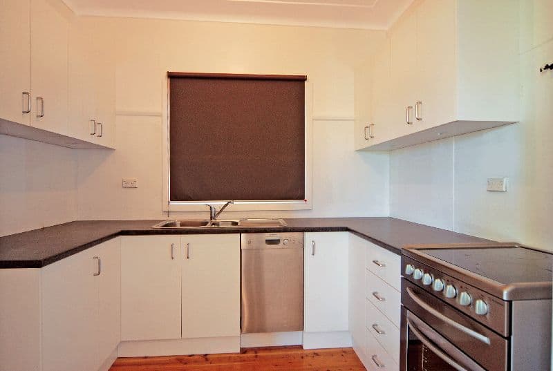 15 Minnegang Street, WARRAWONG NSW 2502, Warrawong - Thumbnail 4