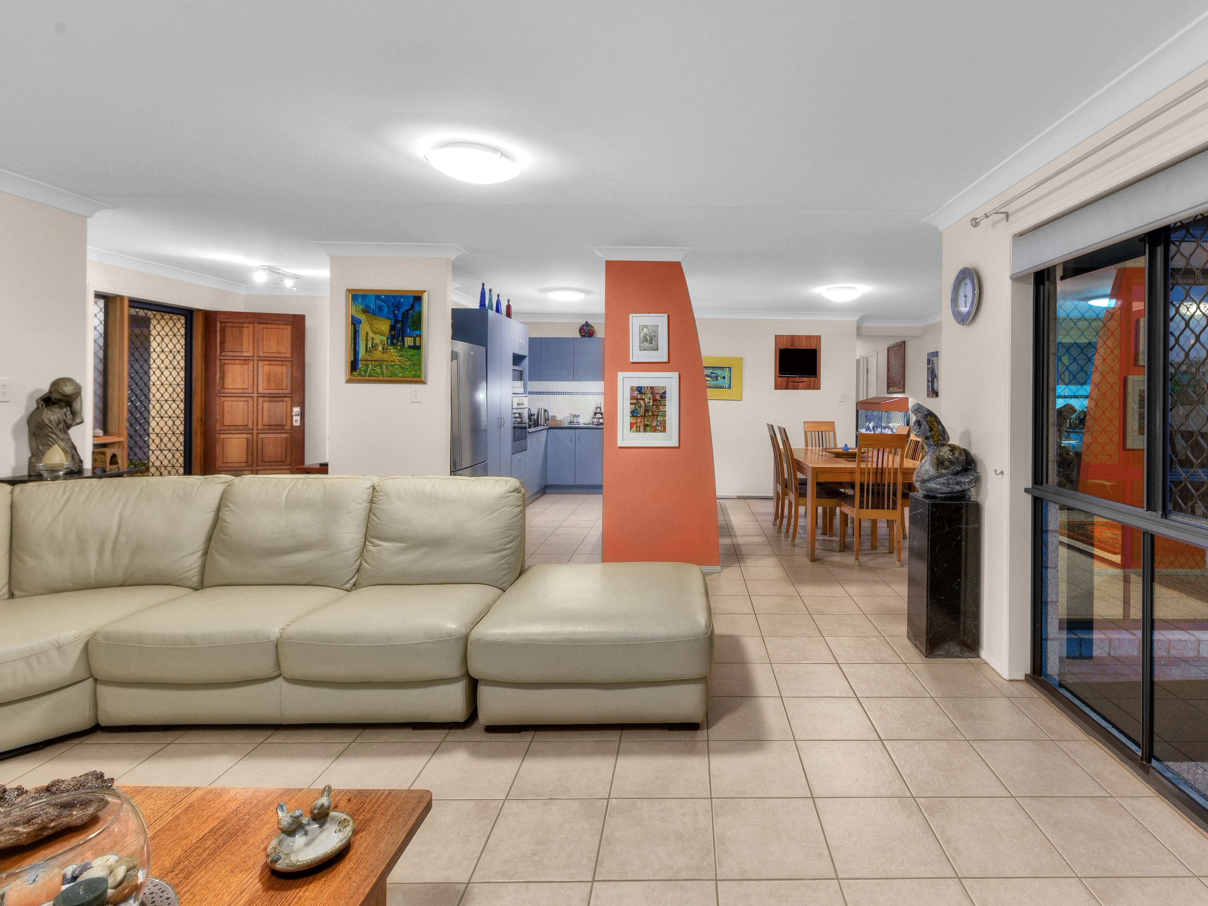 2 Leanne Close, McDowall QLD 4053, McDowall - Thumbnail 2