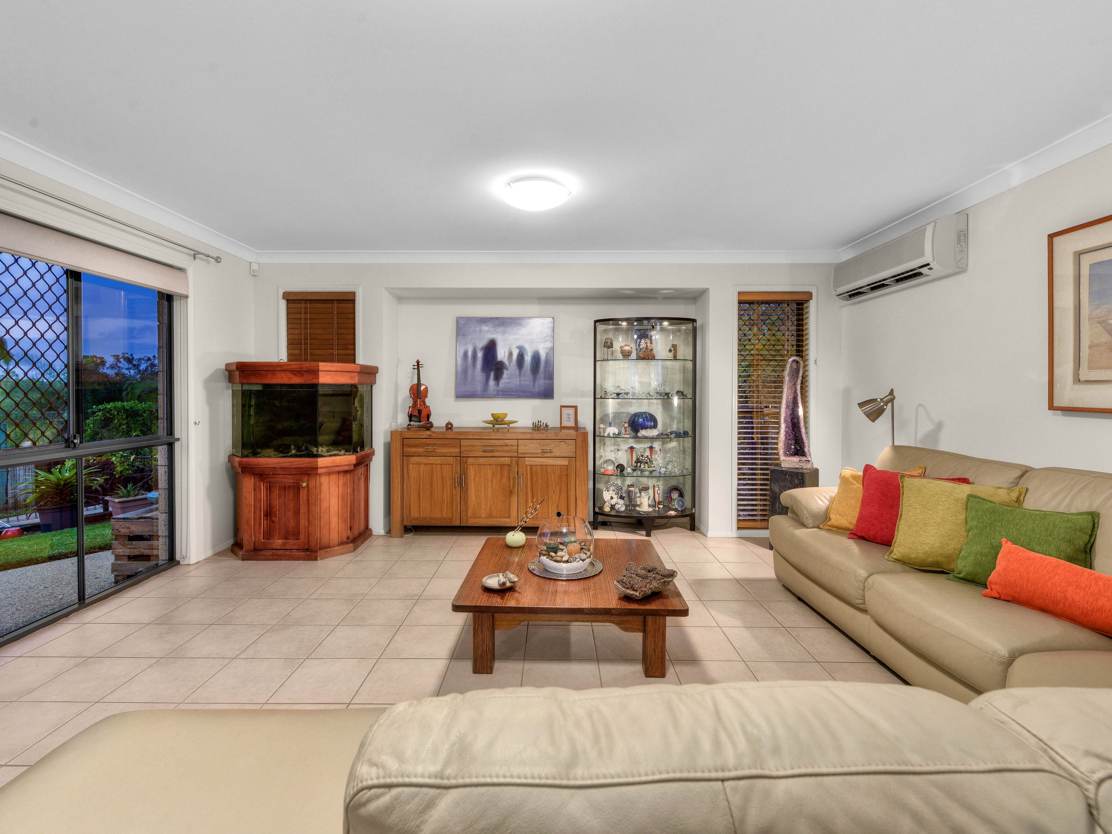 2 Leanne Close, McDowall QLD 4053, McDowall - Thumbnail 3