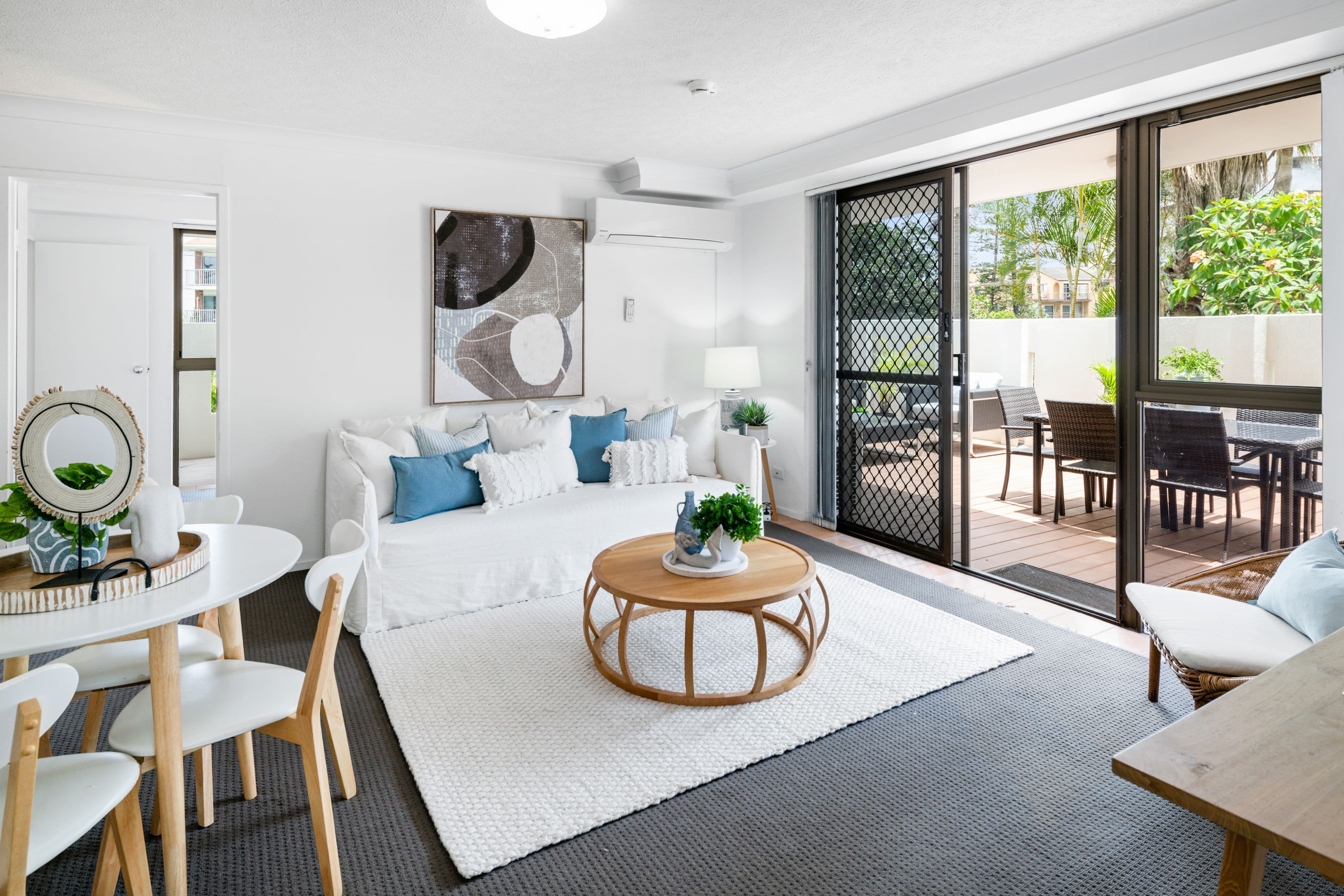 4-6 Britannia Avenue, Broadbeach QLD 4218, Broadbeach - Thumbnail 2
