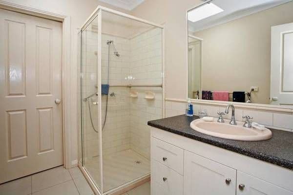 1 Cedarville Close, HIGHTON VIC 3216, Highton - Thumbnail 3