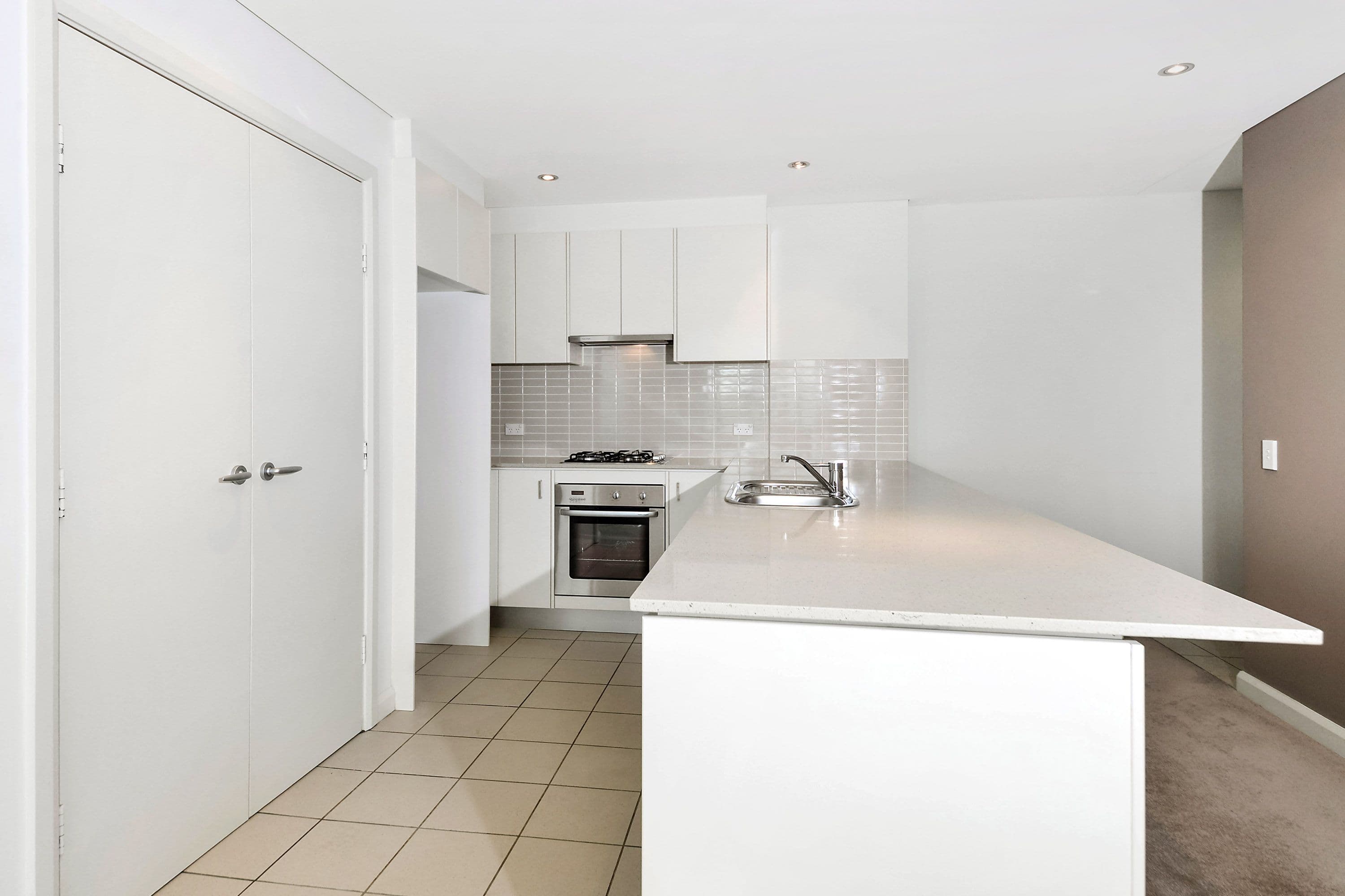 21 Hill Road, Wentworth Point NSW 2127, Wentworth Point - Thumbnail 2