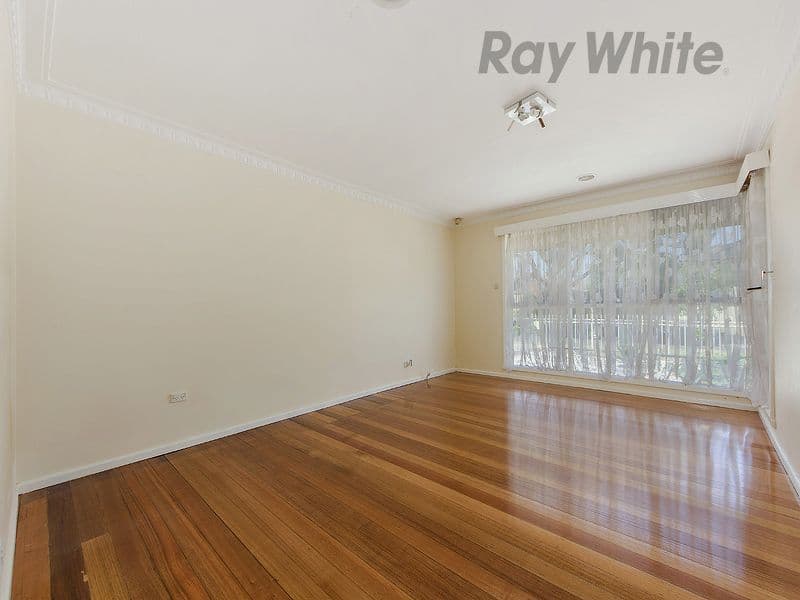 4 Woods Street, St Albans VIC 3021, St Albans - Thumbnail 2