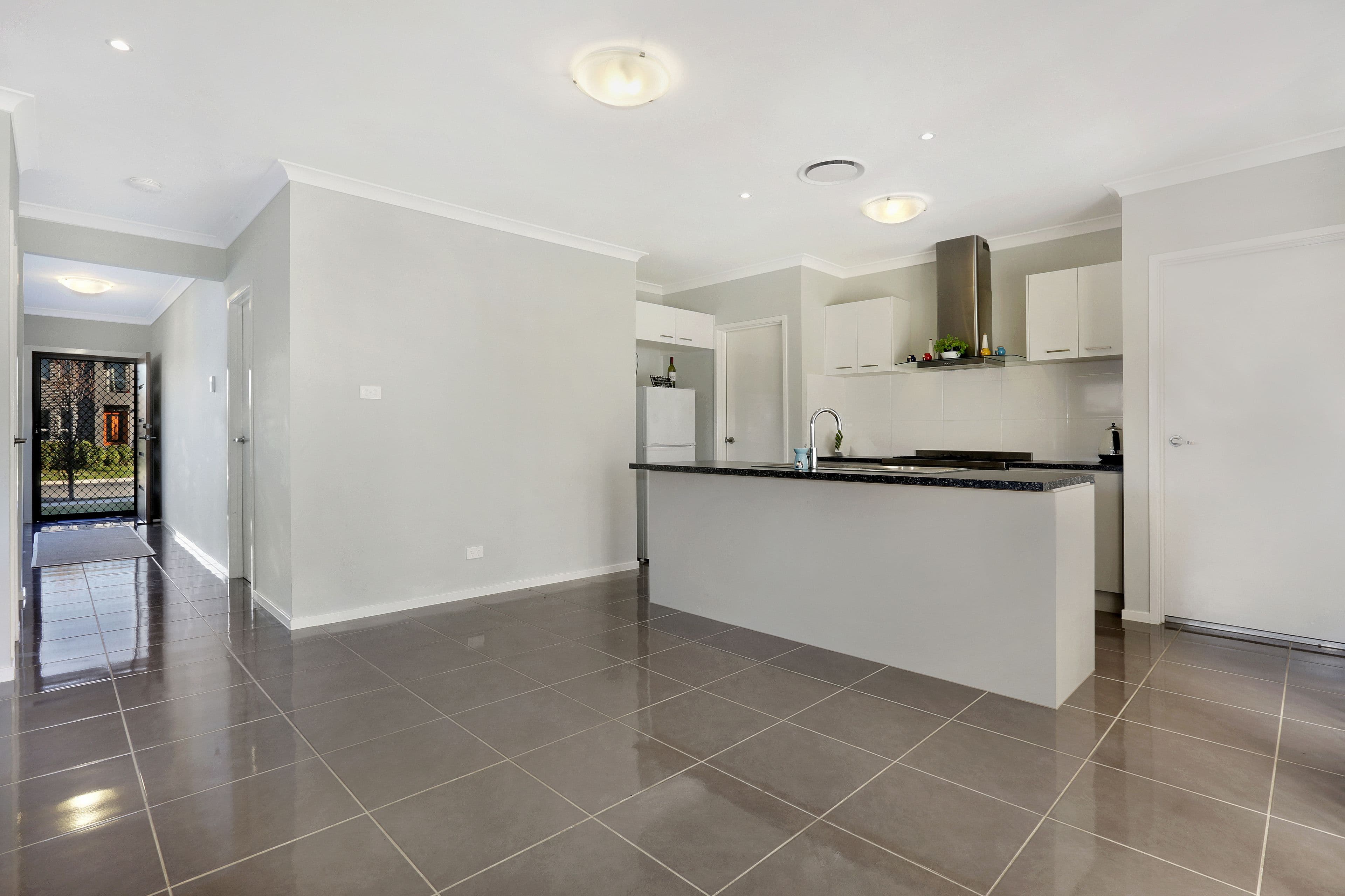 24 Jacqui Avenue, Schofields - Thumbnail 2