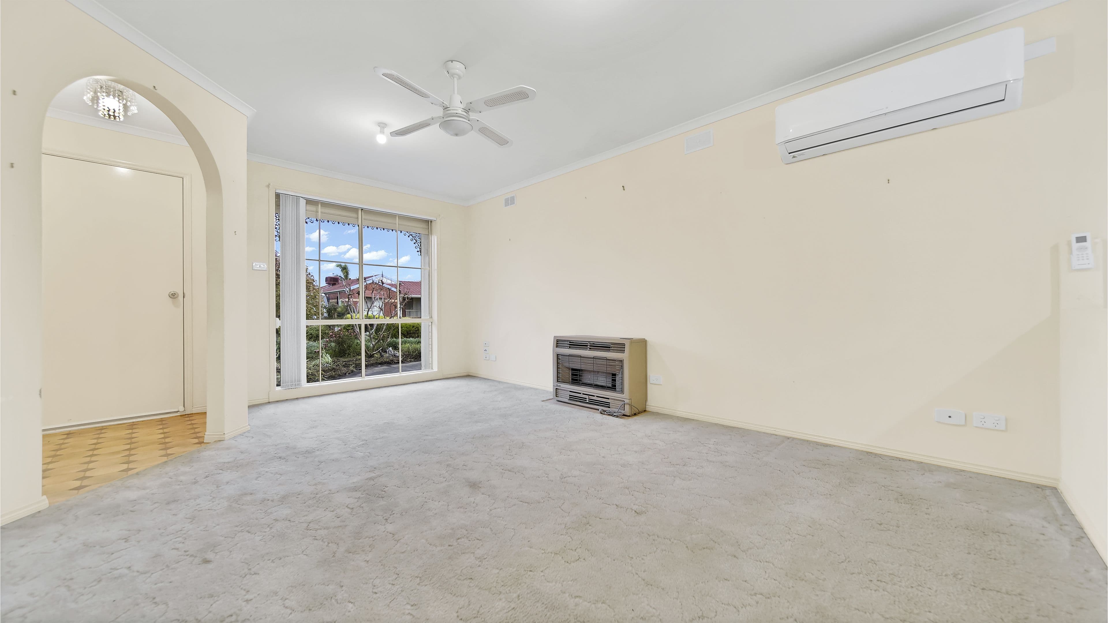 6 Appila Close, Hallam VIC 3803, Hallam - Thumbnail 2