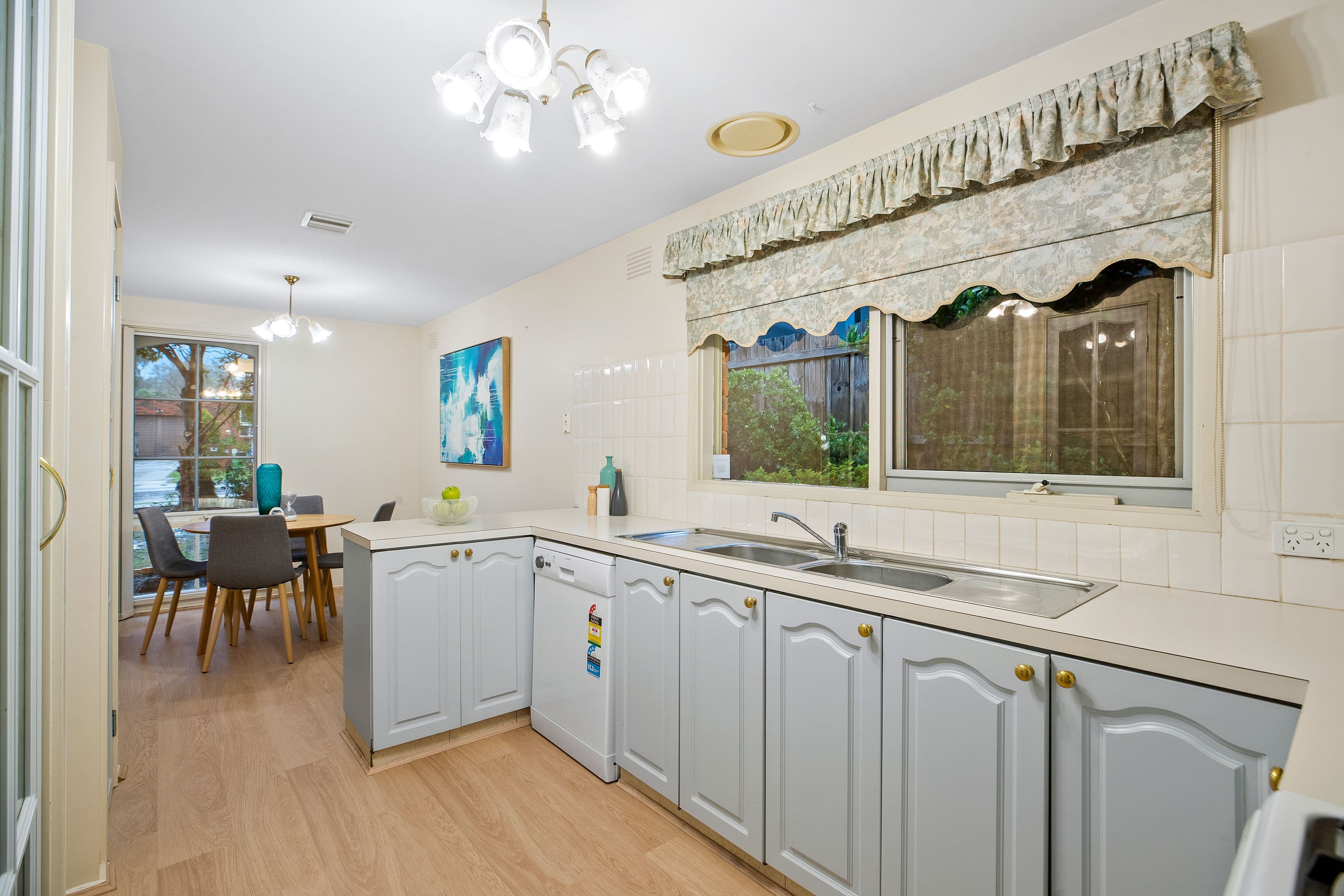 141 Allister Avenue, Knoxfield VIC 3180, Knoxfield - Thumbnail 3
