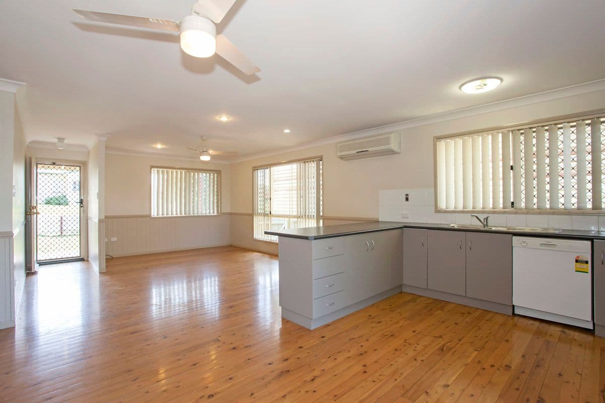 6 Vanity Street, ROCKVILLE QLD 4350, Rockville - Thumbnail 4