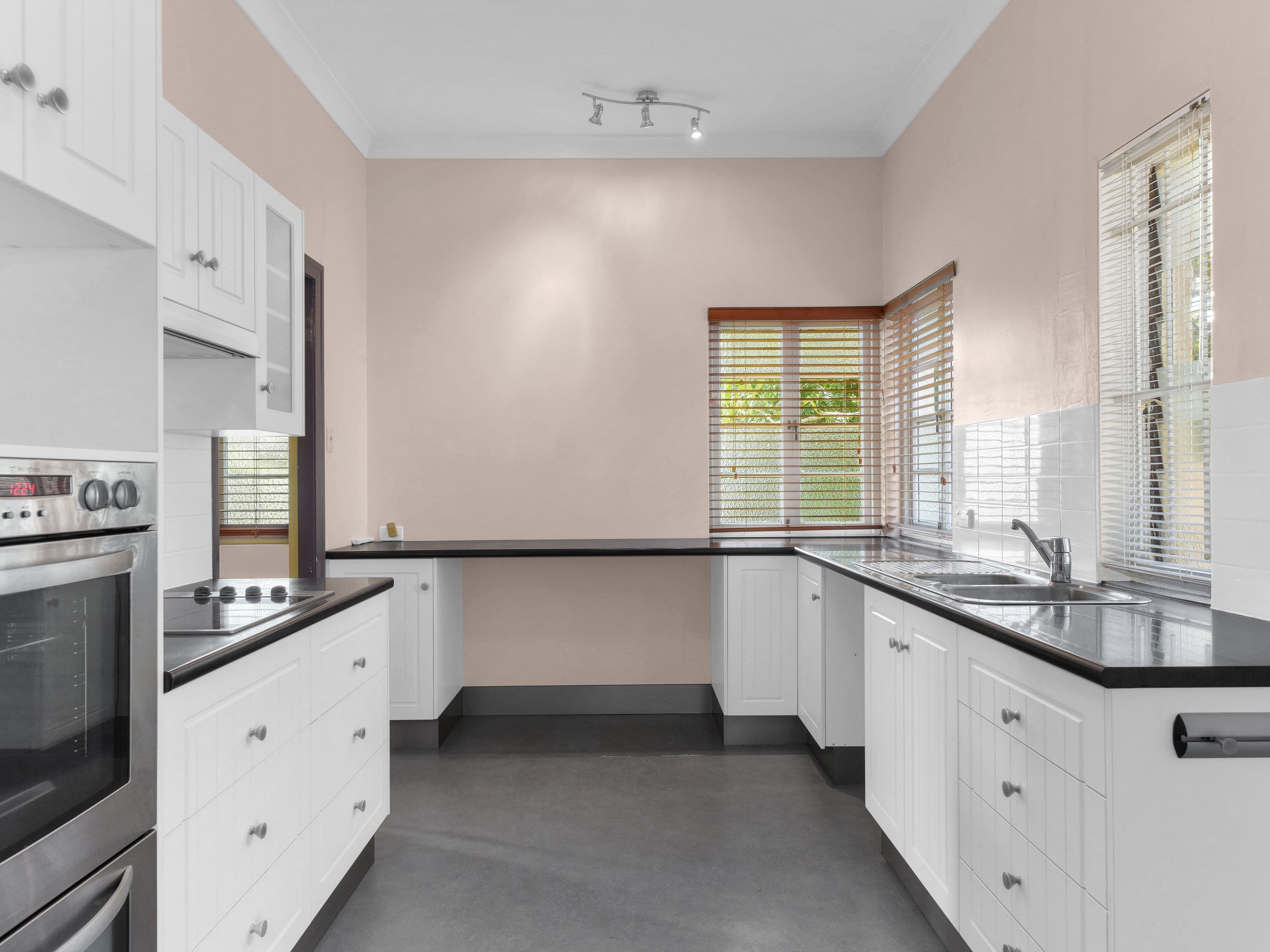 65 Gatling Road, Cannon Hill QLD 4170, Cannon Hill - Thumbnail 5
