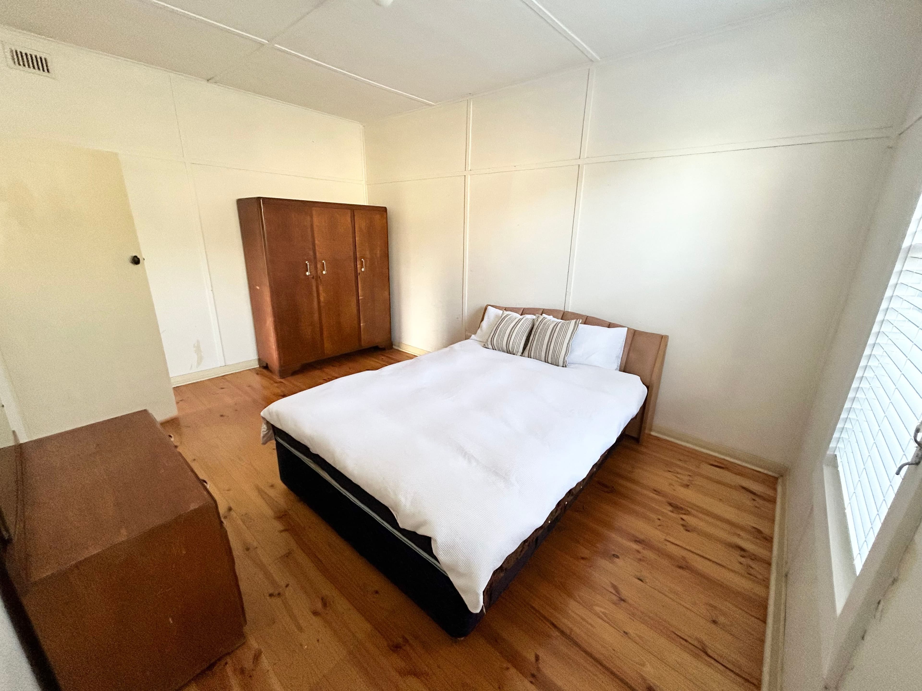 15 Tobruk Avenue, Robe SA 5276, Robe - Thumbnail 2