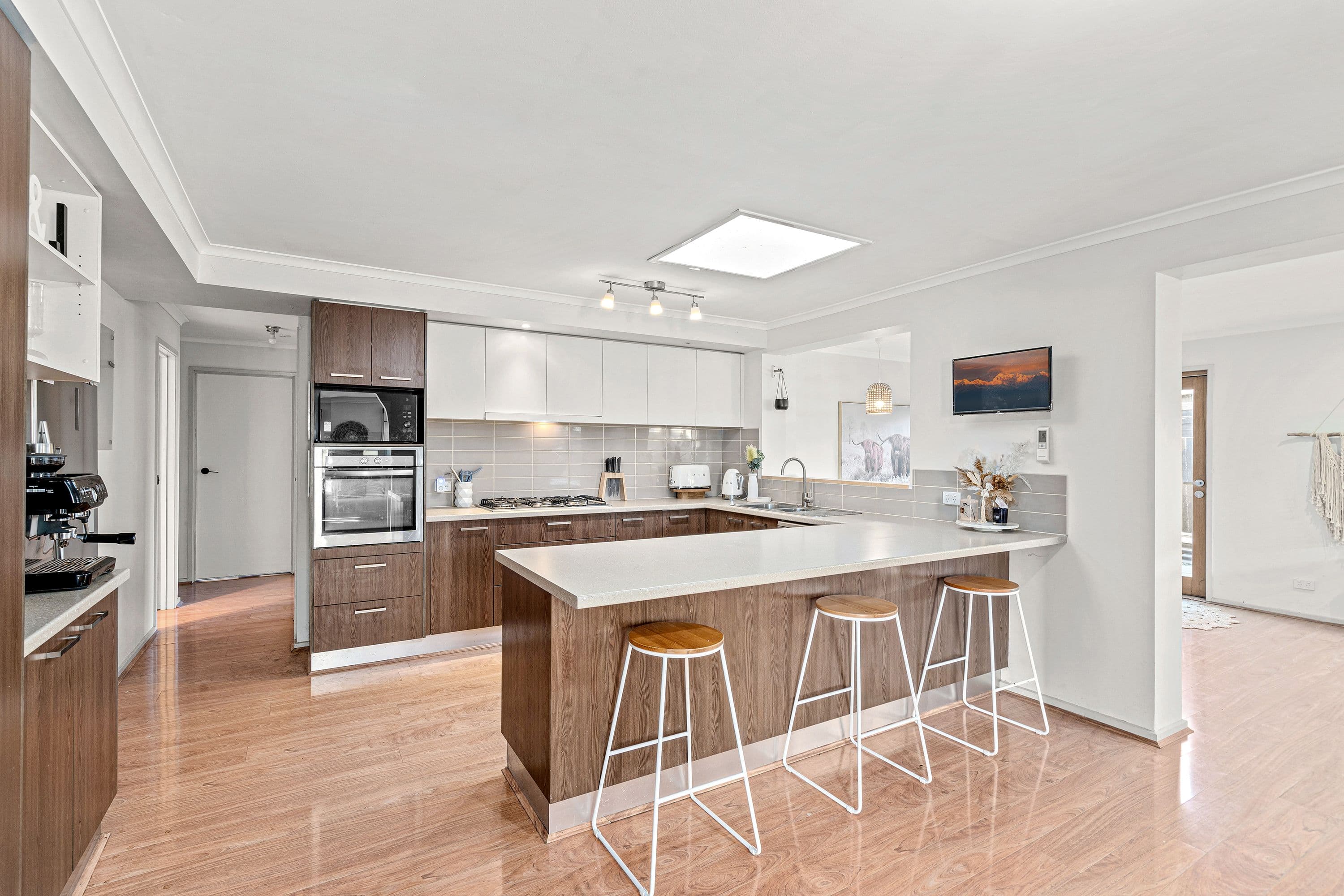 9 Gipps Crescent, Cranbourne North VIC 3977, Cranbourne North - Thumbnail 5
