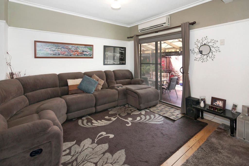8 Burton Avenue, Chester Hill NSW 2162, Chester Hill - Thumbnail 2