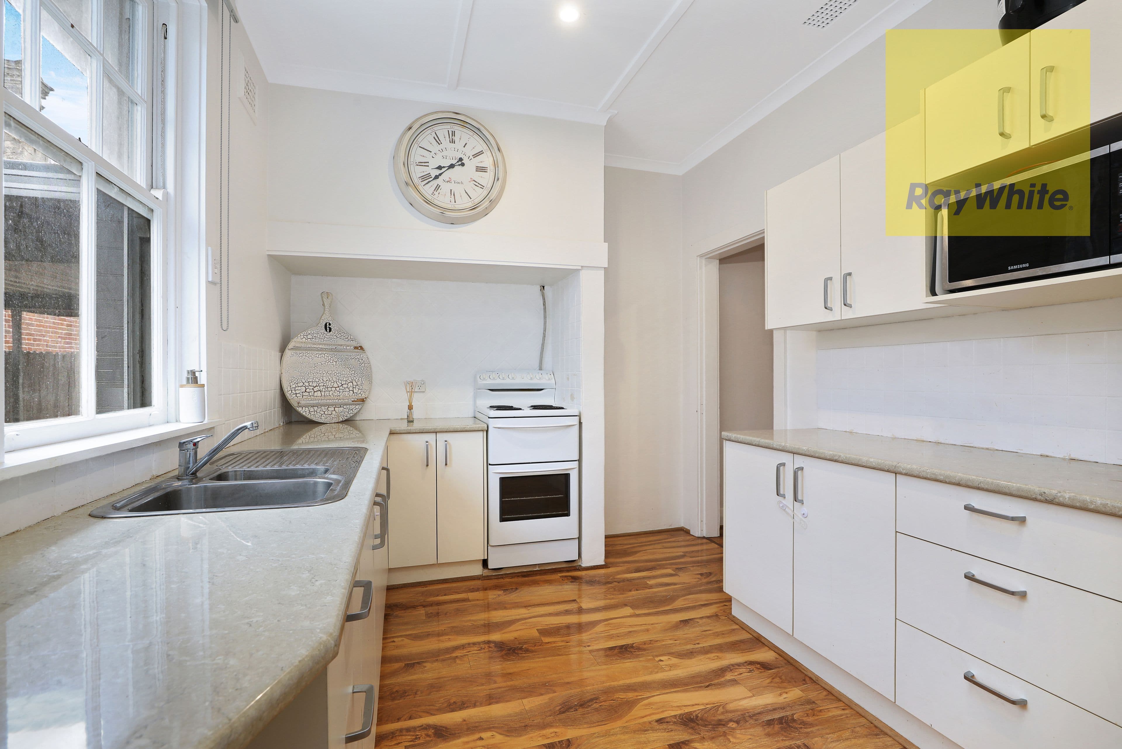 526 Auburn Street, Goulburn NSW 2580, Goulburn - Thumbnail 5