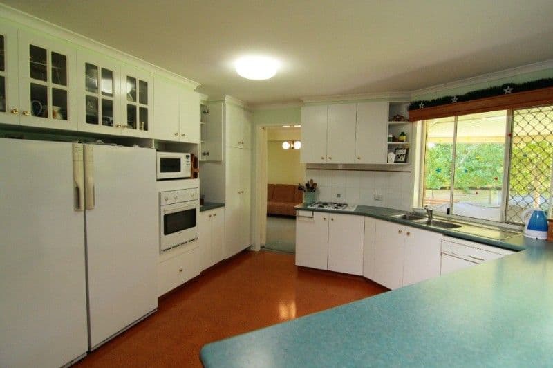 14 Nimrod Court, WILSONTON QLD 4350, Wilsonton - Thumbnail 2